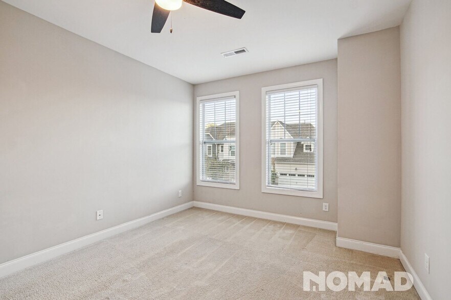Building Photo - 355 Roberts Ridge Dr