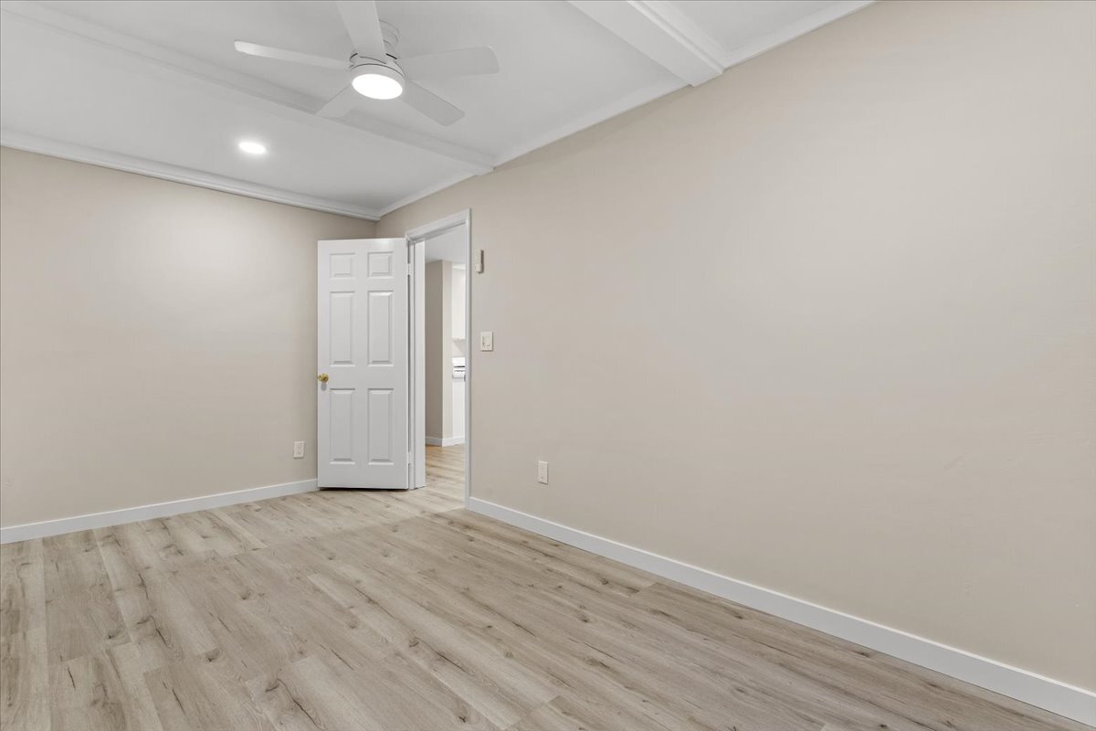 Building Photo - 3652 Fredonia Dr