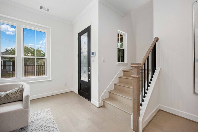 Building Photo - 1307 Beachton St