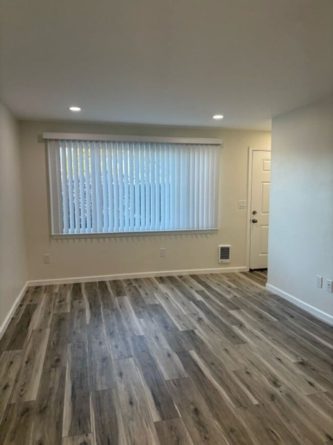 Building Photo - Beautiful Brand New Studio in ideal Monterey Sunbelt location