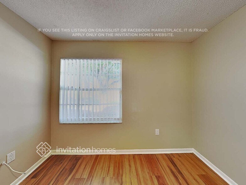 Building Photo - 12152 NW 35th Pl