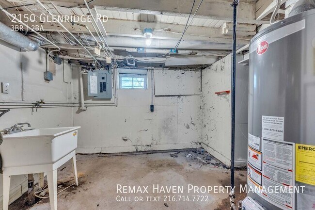 Building Photo - 2150 Glenridge Rd