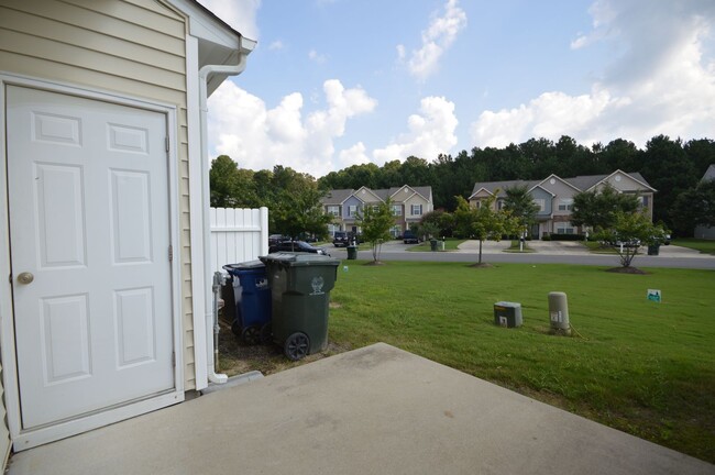 Building Photo - 8328 Plano Ct