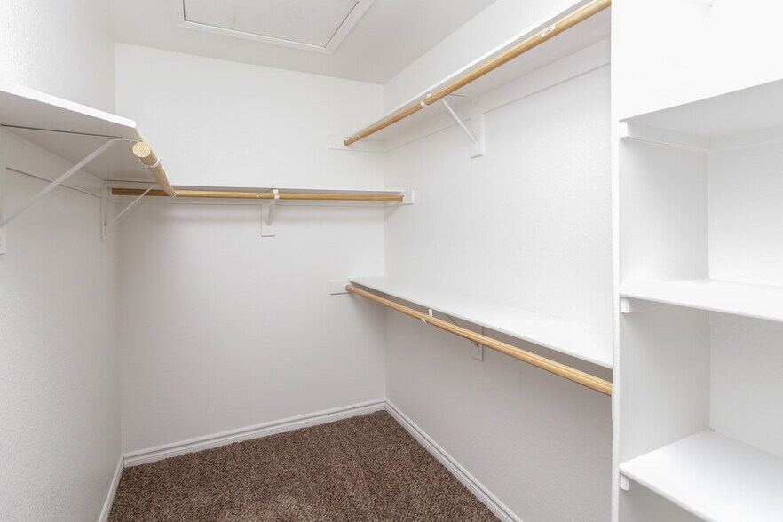 Building Photo - 1612 Blanco Dr