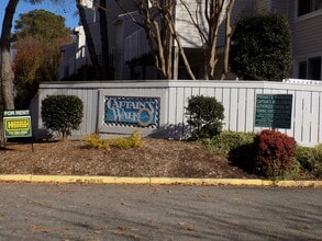 Building Photo - 807 Seawinds Ln