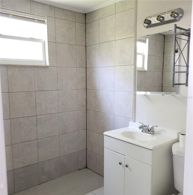 Building Photo - 2403 Durham St