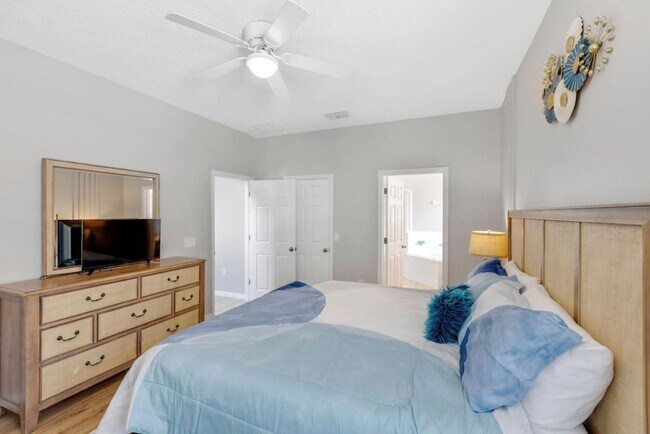 Building Photo - 620 Orange Cosmos Blvd