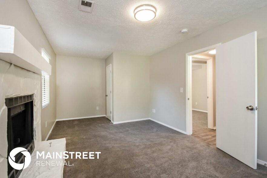 Building Photo - 4012 Day Trail N