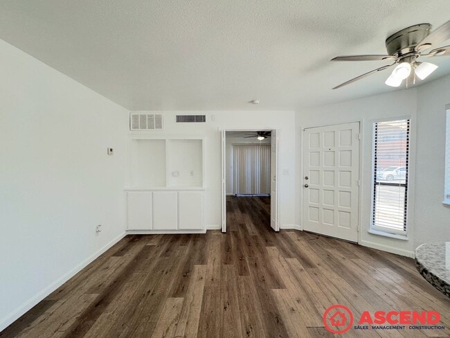 Building Photo - 1 Bedroom Apartment Off New Stine and Plan...