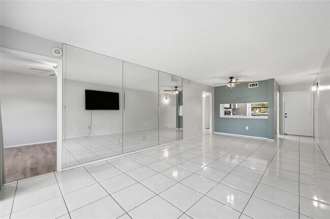 Building Photo - 3469 Flossmoor Ave