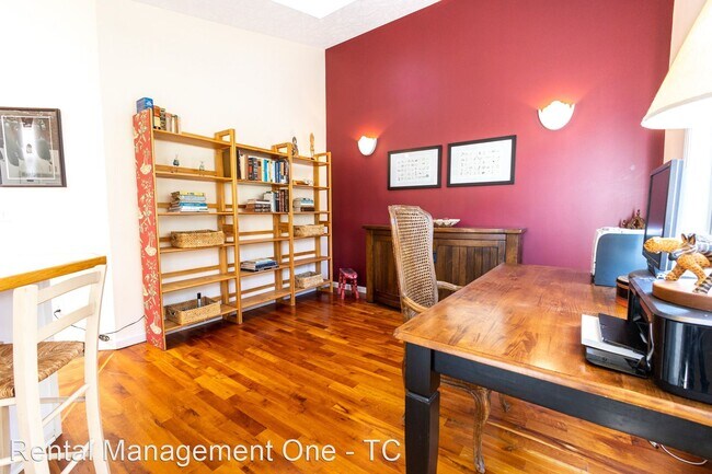Building Photo - 2 br, 2 bath House - 6311 Ridge Drive, #23