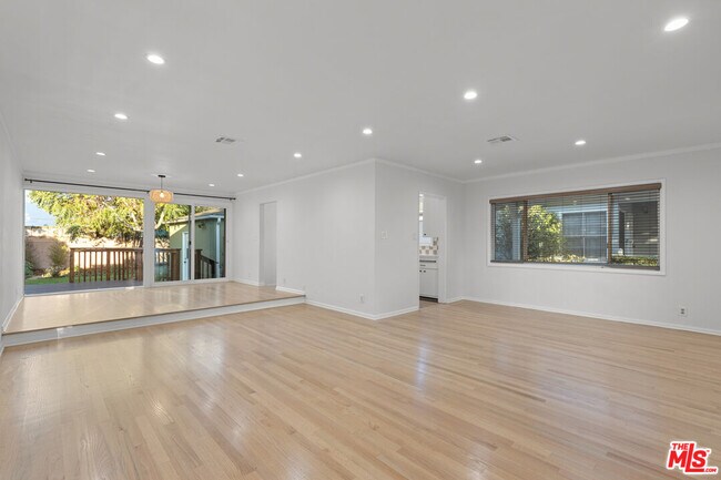 Building Photo - 3760 Beethoven St
