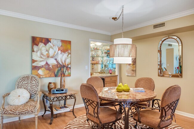 Building Photo - 3500 Gulf Shore Blvd N