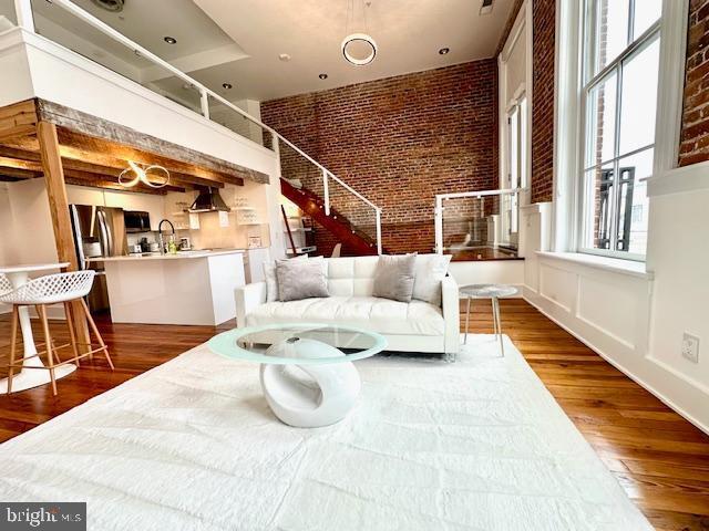 Building Photo - 171 E Davis St