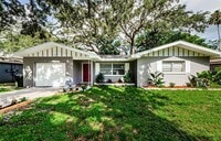 Building Photo - 1310 Robin Hood Ln