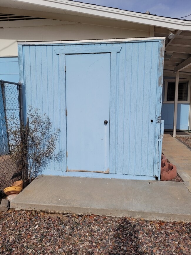 Building Photo - 600 El Recreo Ct