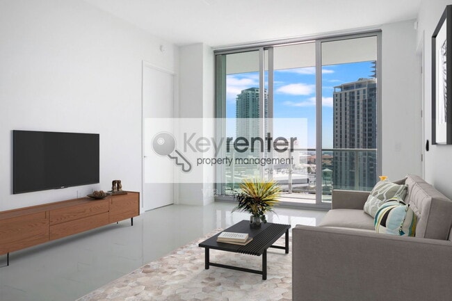 Building Photo - 400 Central Ave