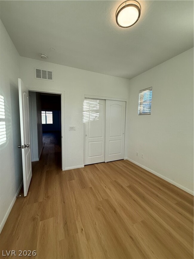 Building Photo - 690 Calamus Palm Pl