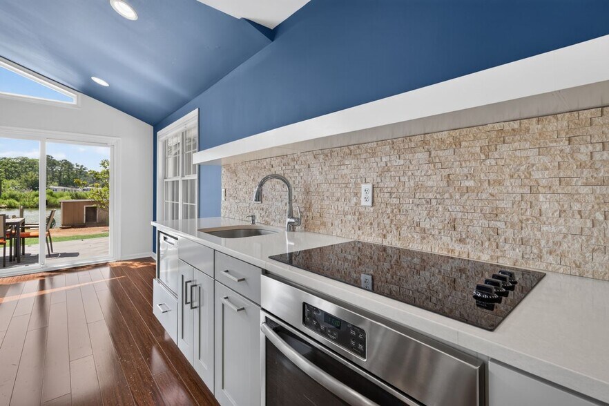 Building Photo - 1035 Chester River Dr