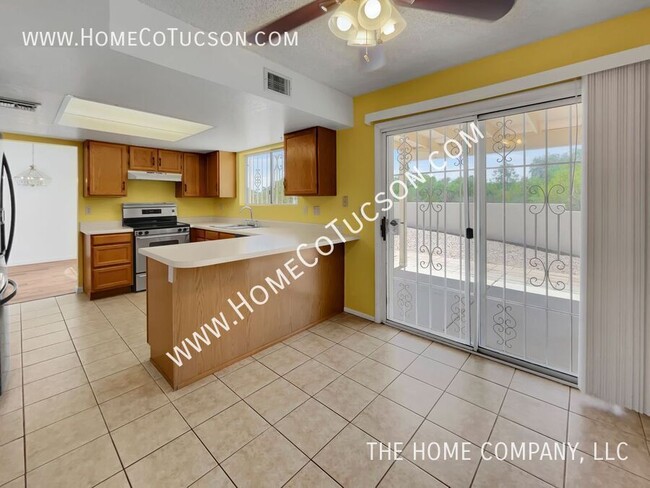 Building Photo - 2061 N Nightshade Dr