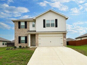 Building Photo - Bright & Roomy 5 Bedroom, 2.5 Bathroom Home with 2-Car Garage