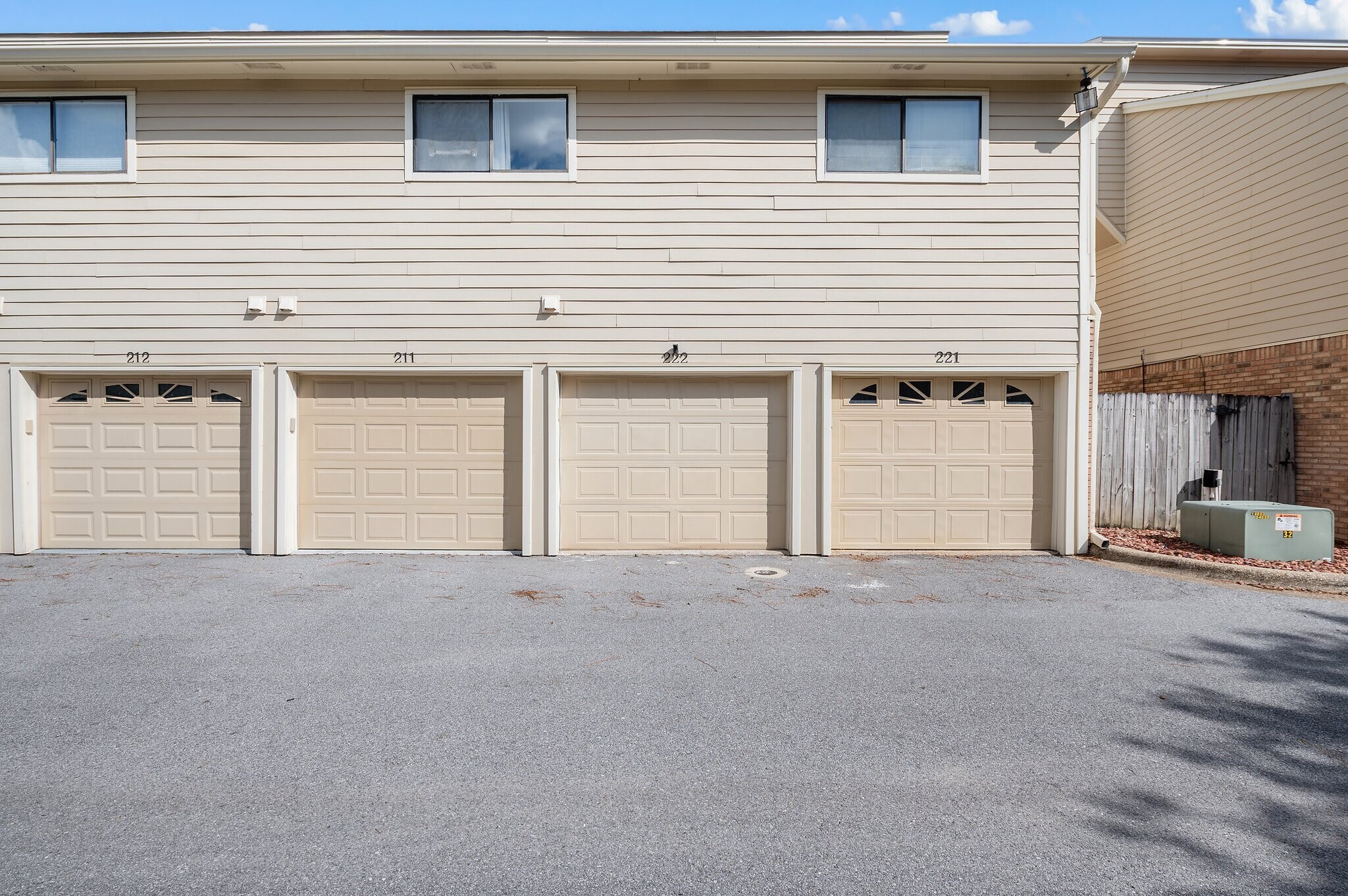 Building Photo - 5001 Grande Dr