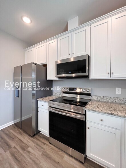 Building Photo - 1105 Prospect Ct