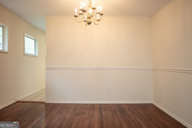 Building Photo - 175 Habersham Way