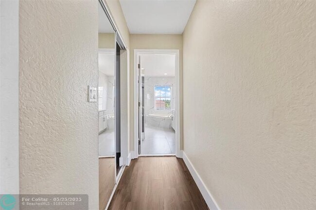 Building Photo - 3808 Miramontes Cir
