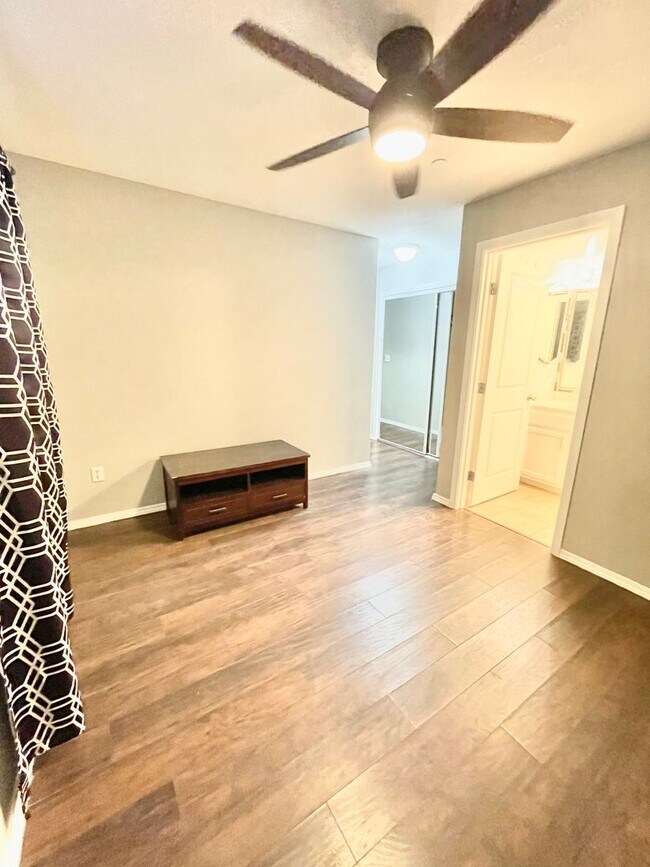 Building Photo - UPPER WEST SIDE- Villas at Kahana Ridge -3 bedroom/2 Bath- Semi Furnished Condo