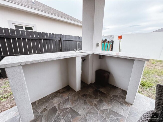 Building Photo - 17 N 36th St