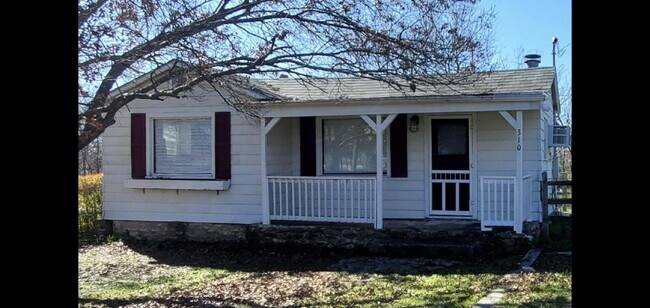 Primary Photo - 310 S Crook