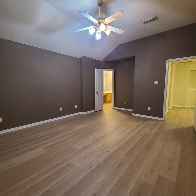 Building Photo - 16786 N Blue Jay Dr