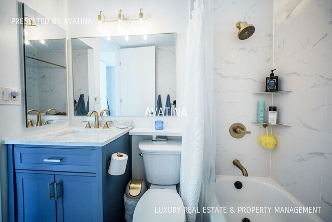 Building Photo - 2121 Ala Wai Blvd