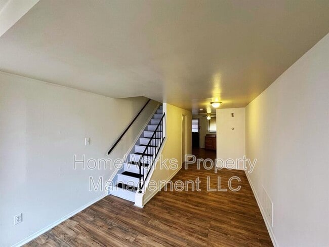Building Photo - 1113 Shields Pl