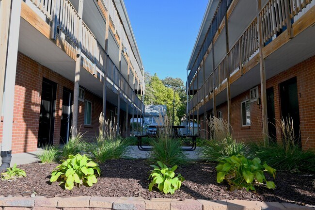 Floorplan - Cuming St Apartments