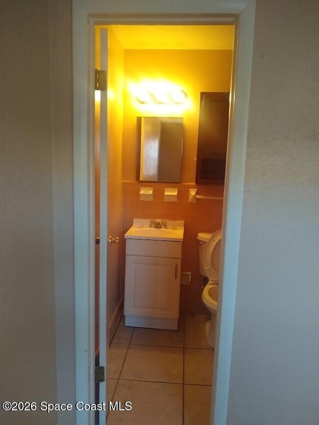 Building Photo - 1717 Dixon Blvd