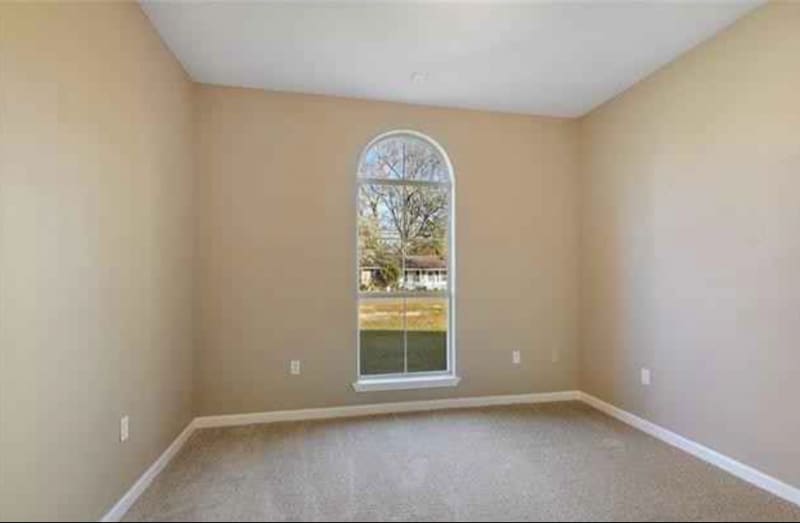 Building Photo - 608 S Cypress St