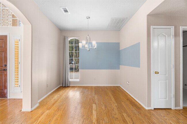 Building Photo - 12347 Shadowvista Dr