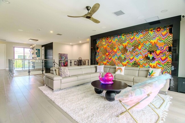 Building Photo - 8305 Fishhawk Falls Ct