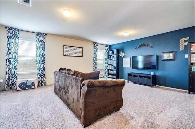 Building Photo - 118 Tallow Trail