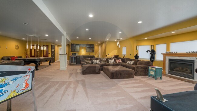 Building Photo - Million Dollar Views in Larkspur