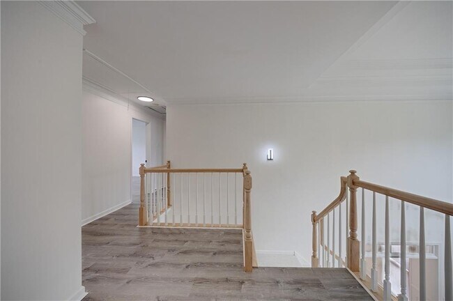 Building Photo - 5795 Dovnick Dr SW