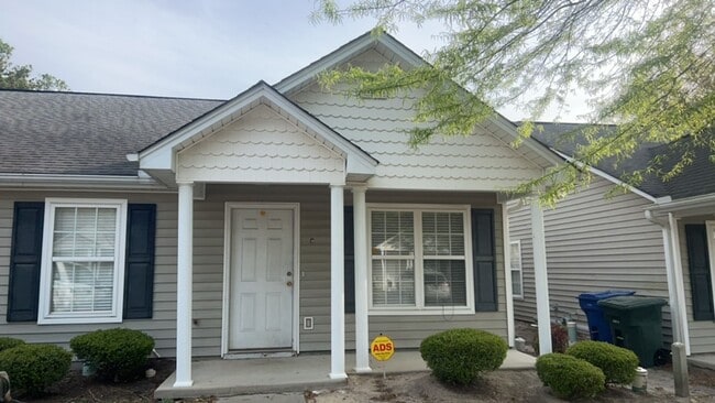 Building Photo - 901 True Street Unit C