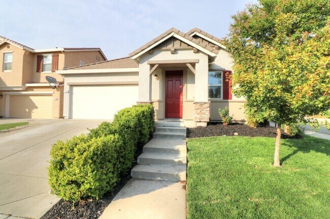 Building Photo - ADORABLE 3/2 Roseville Corner Lot Home!  PLEASE READ ENTIRE AD FOR VIEWINGS~