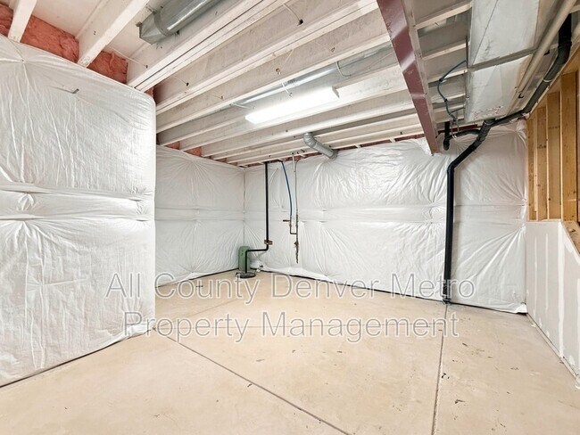 Building Photo - 9395 Antero St