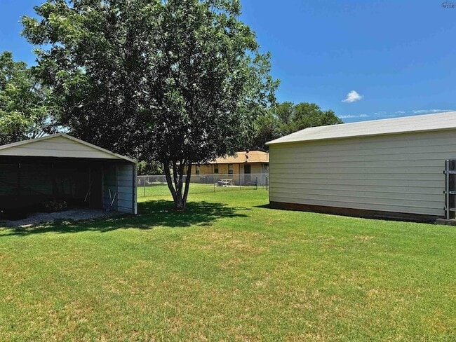 Building Photo - 4324 Edgehill