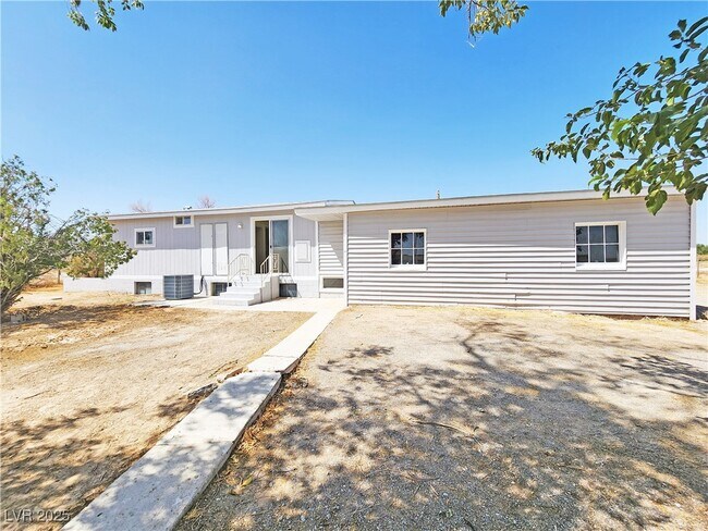 Building Photo - 7701 S Arabian Way