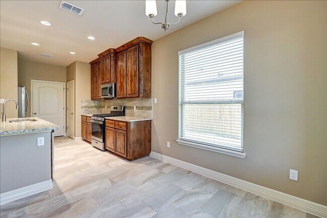 Building Photo - 3153 Seawolf Dr