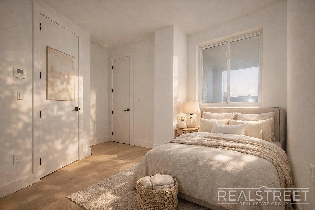 Building Photo - JOHNSON AVENUE